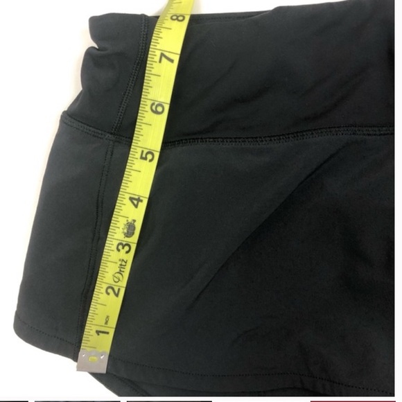 LULULEMON Black Speed Up Shorts 2.5” Inseam Liner Adjustable Waist Vented 6 Reg - Picture 8 of 10